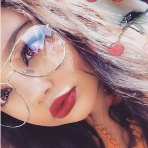 Meet your Posher, Rose